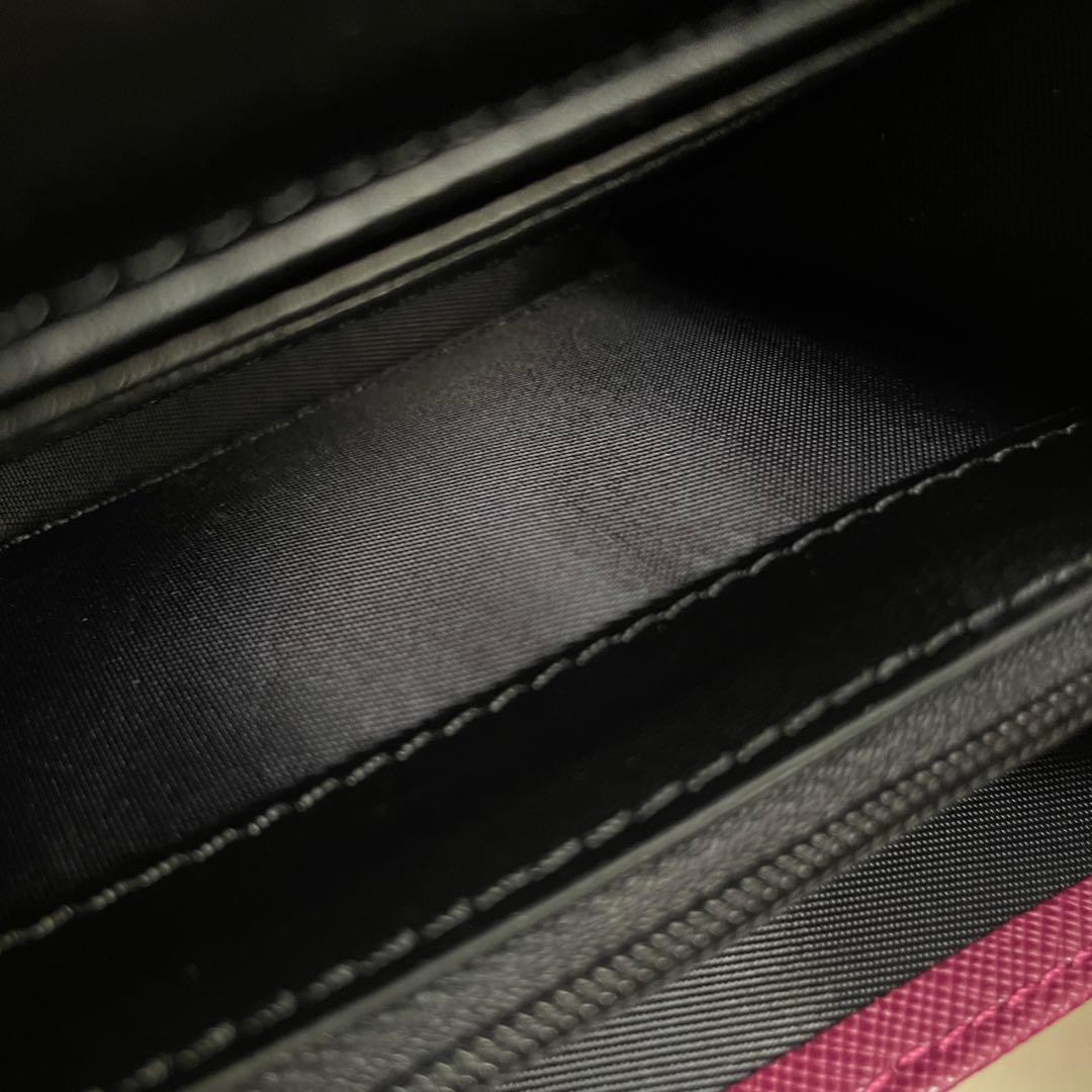 新品　残り１点　長財布　burgtan　一部スレあり　69VV530