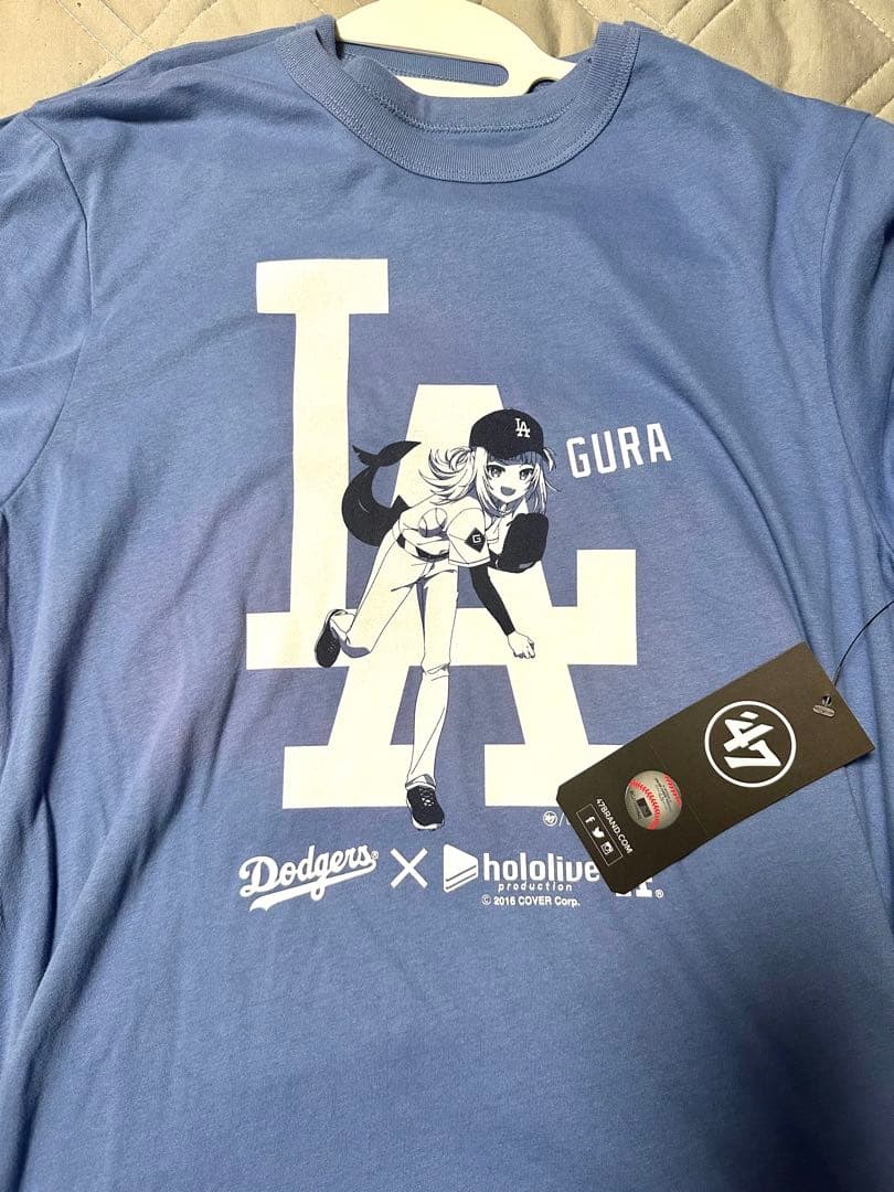 特価　ホロライブ　ドジャースコラボTシャツ3枚セット
