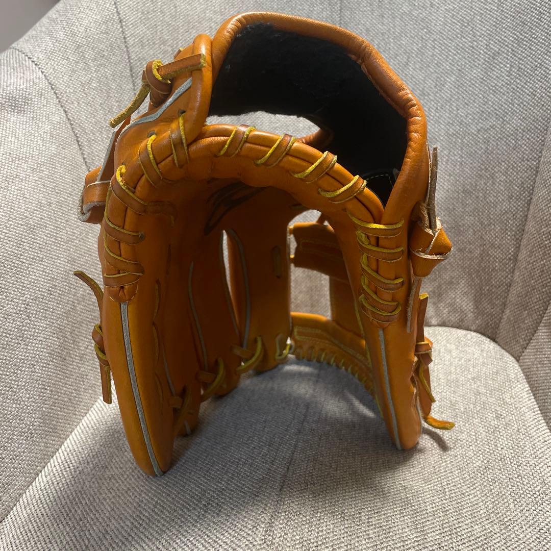 ドナイヤ　軟式野球　グローブ　内野手