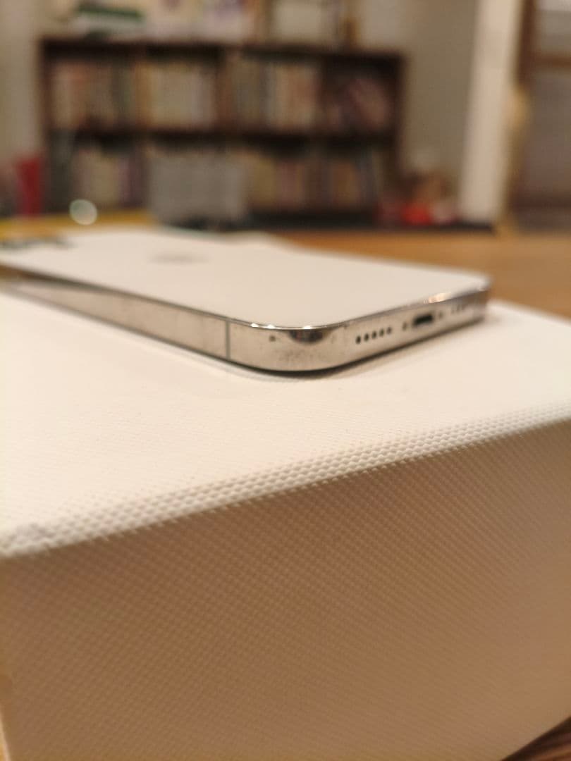 Apple iPhone 12 Pro 256G ホワイト　シムフリー