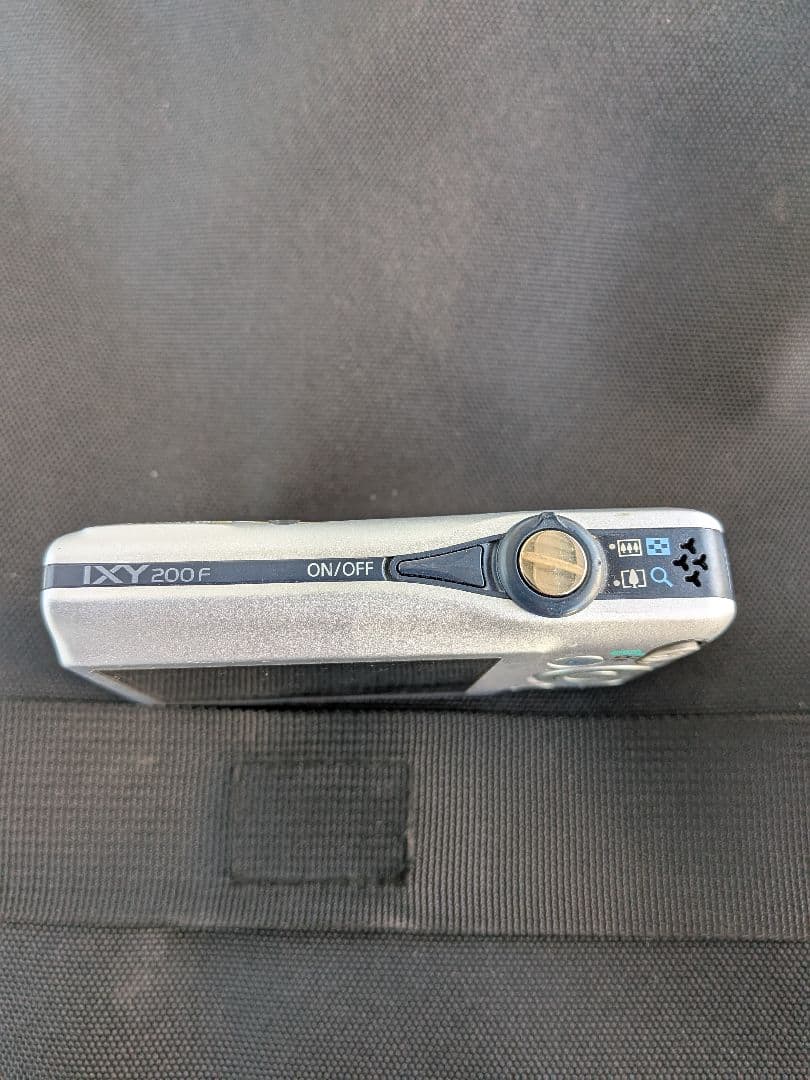 デジタルカメラ Canon IXY 200F