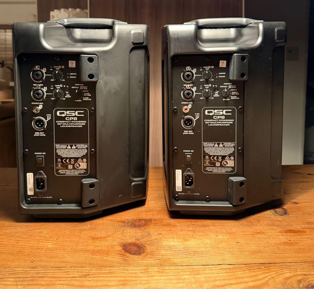 QSC CP8 パワードスピーカー 2台セット＋純正ソフトケース