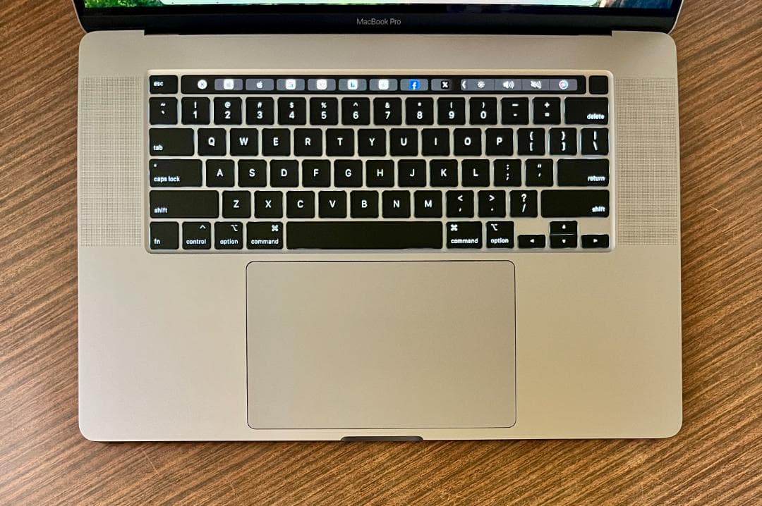 高性能・大画面 MacBook Pro 2019、16\"、i9、64GB、1TB