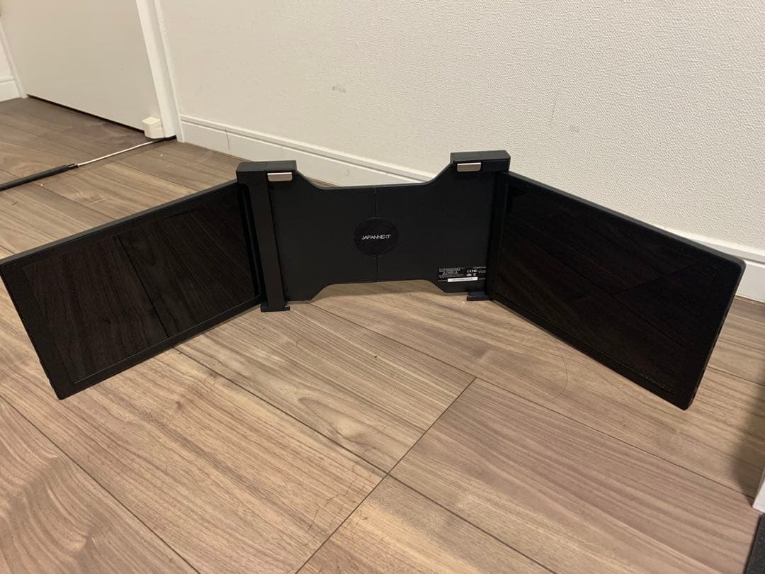 JAPANNEXT ポータブルトライスクリーン 10.1インチ