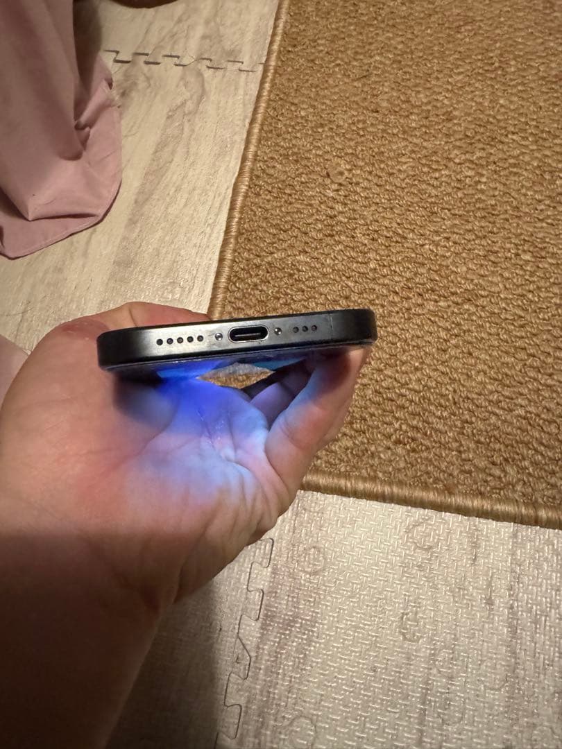 Apple iPhone 15 Pro 海外デュアルnanoSIMモデル，美品