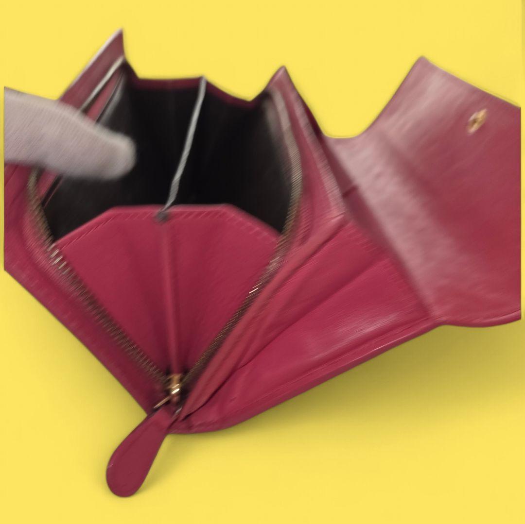 Bottega Veneta 赤 編み込み長財布