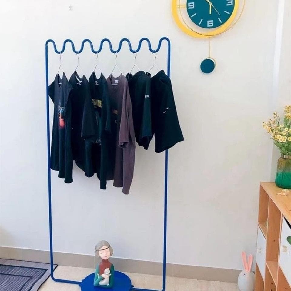 新品 北欧風 ウェーブハンガーラック／波型ミニマルデザイン ブルー 青