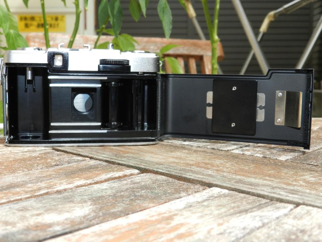 美品　Olympus Pen EE-2 コンパクトフィルムカメラ　即撮影可