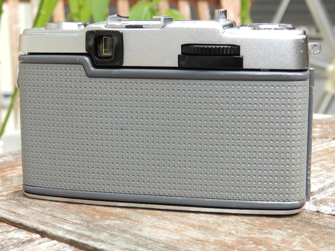 美品　Olympus Pen EE-2 コンパクトフィルムカメラ　即撮影可