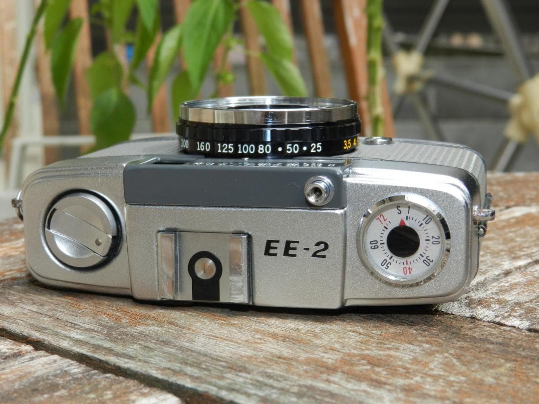 美品　Olympus Pen EE-2 コンパクトフィルムカメラ　即撮影可