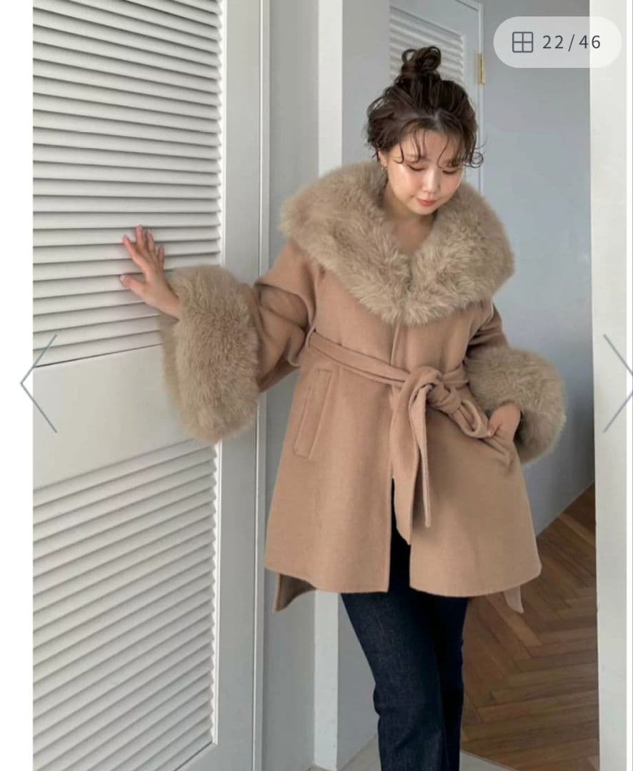 SNIDELファーケープコート　今季新作