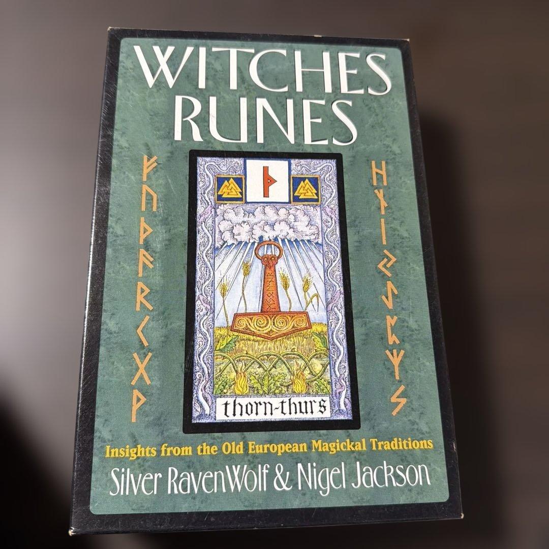 Witches Runes ルーンカードセット
