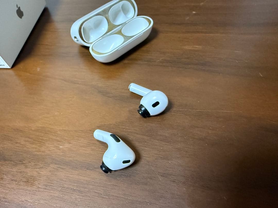 公式 【中古】Apple AirPods 第2世代Pro2 Pro イヤフォン