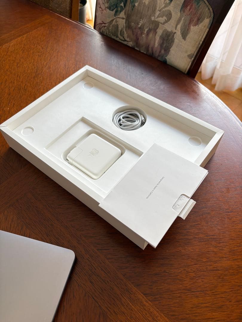 MacBook Pro 2020年製シルバー 本体 元箱付き