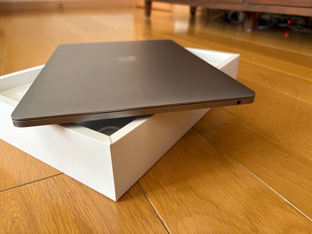 MacBook Pro 2020年製シルバー 本体 元箱付き