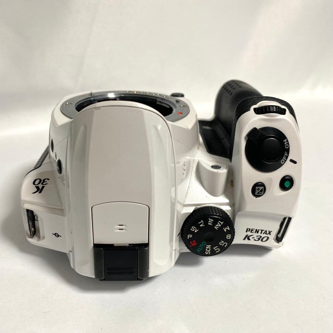 PENTAX デジタル一眼レフカメラ K30 ホワイト ボディ