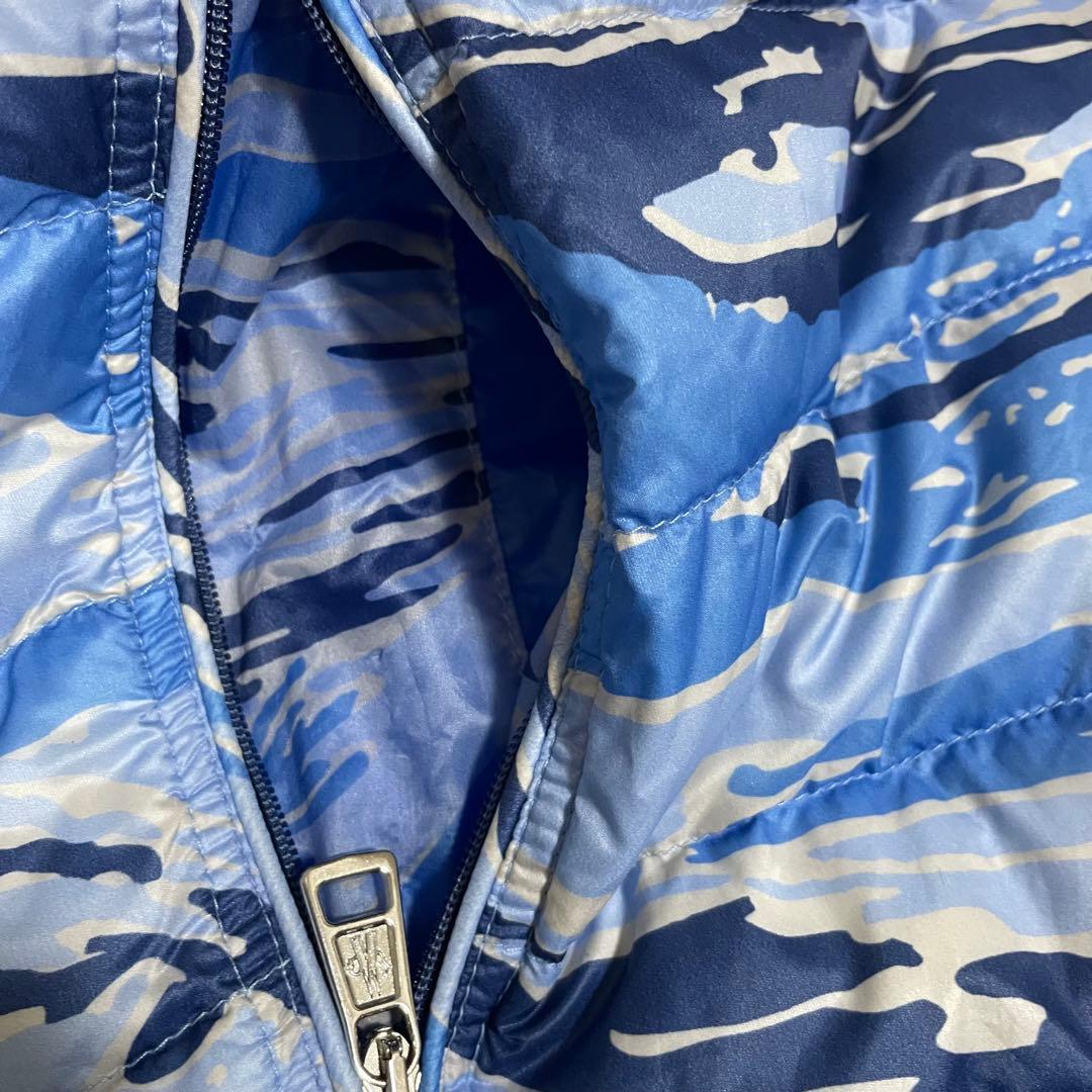 MONCLER フード付き ダウンベスト ブルー　迷彩　モンクレール