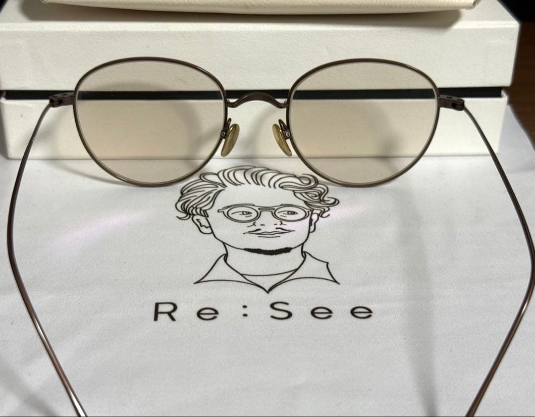 Re:See storeライトカラーレンズ　サングラス