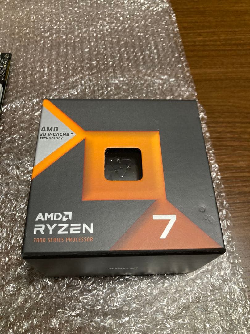 AMD Ryzen 7 7800X3DとASUS B650とメモリ16✖️2
