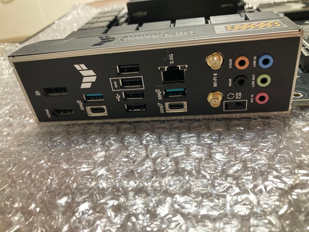 AMD Ryzen 7 7800X3DとASUS B650とメモリ16✖️2