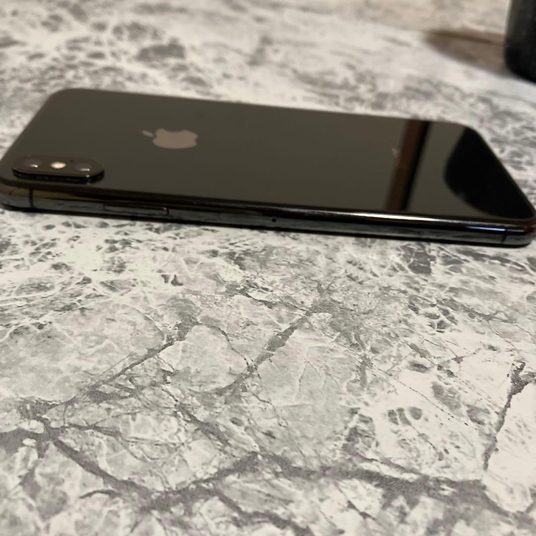 Apple iPhone XSMaxスペースグレー