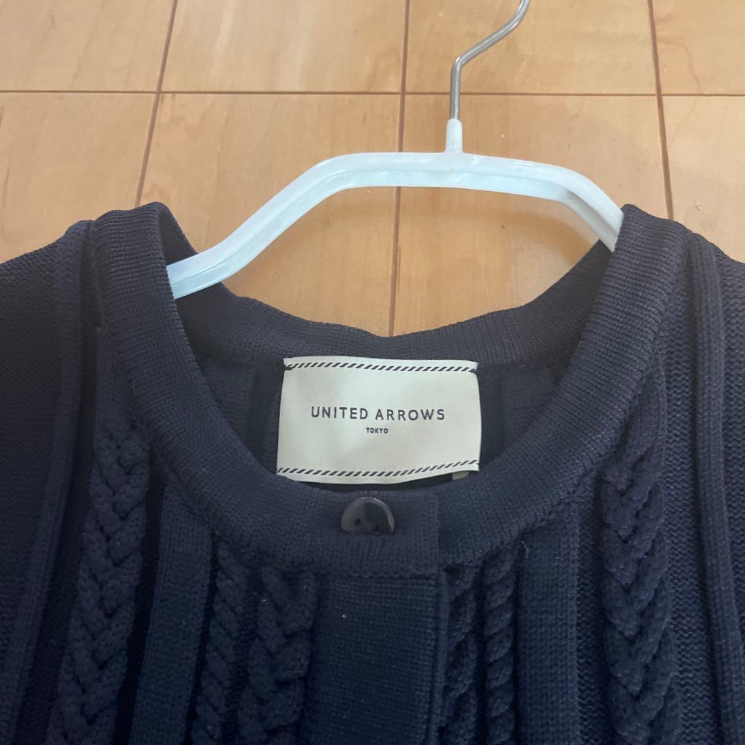 ユナイテッドアローズ ケーブル ペプラム ノースリーブ ニットベスト