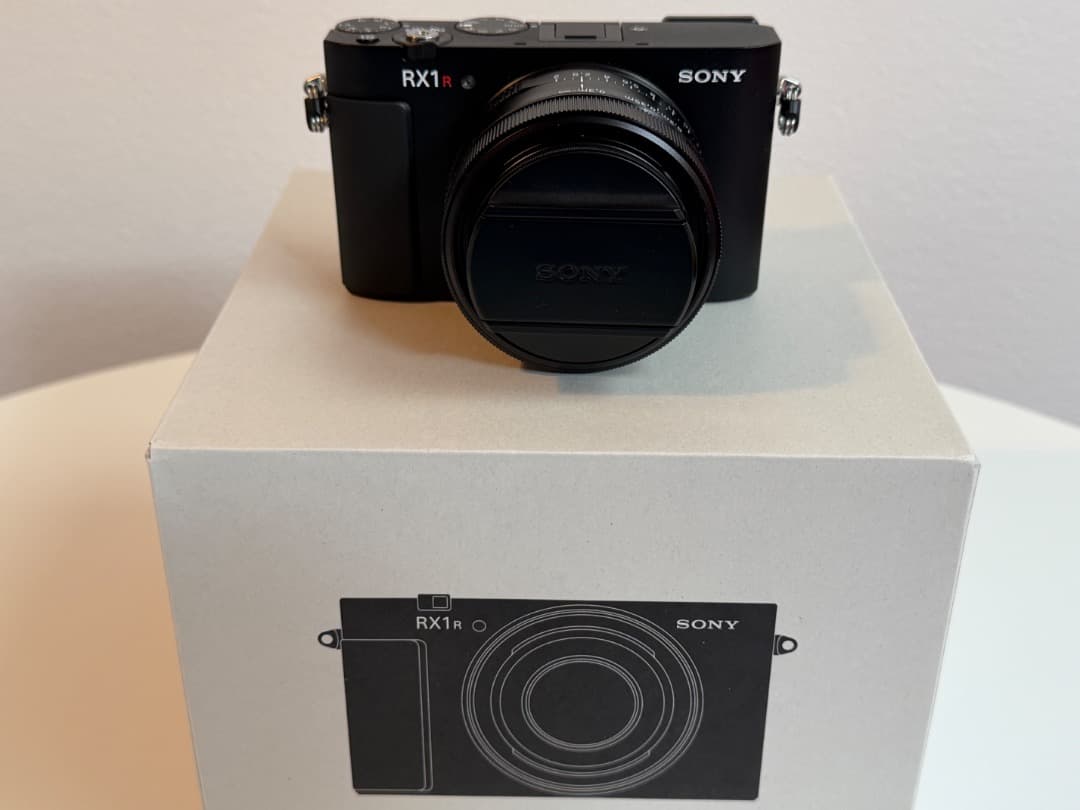 【新品同様】SONY RX1R III (DSC-RX1RM3) メーカー保証付