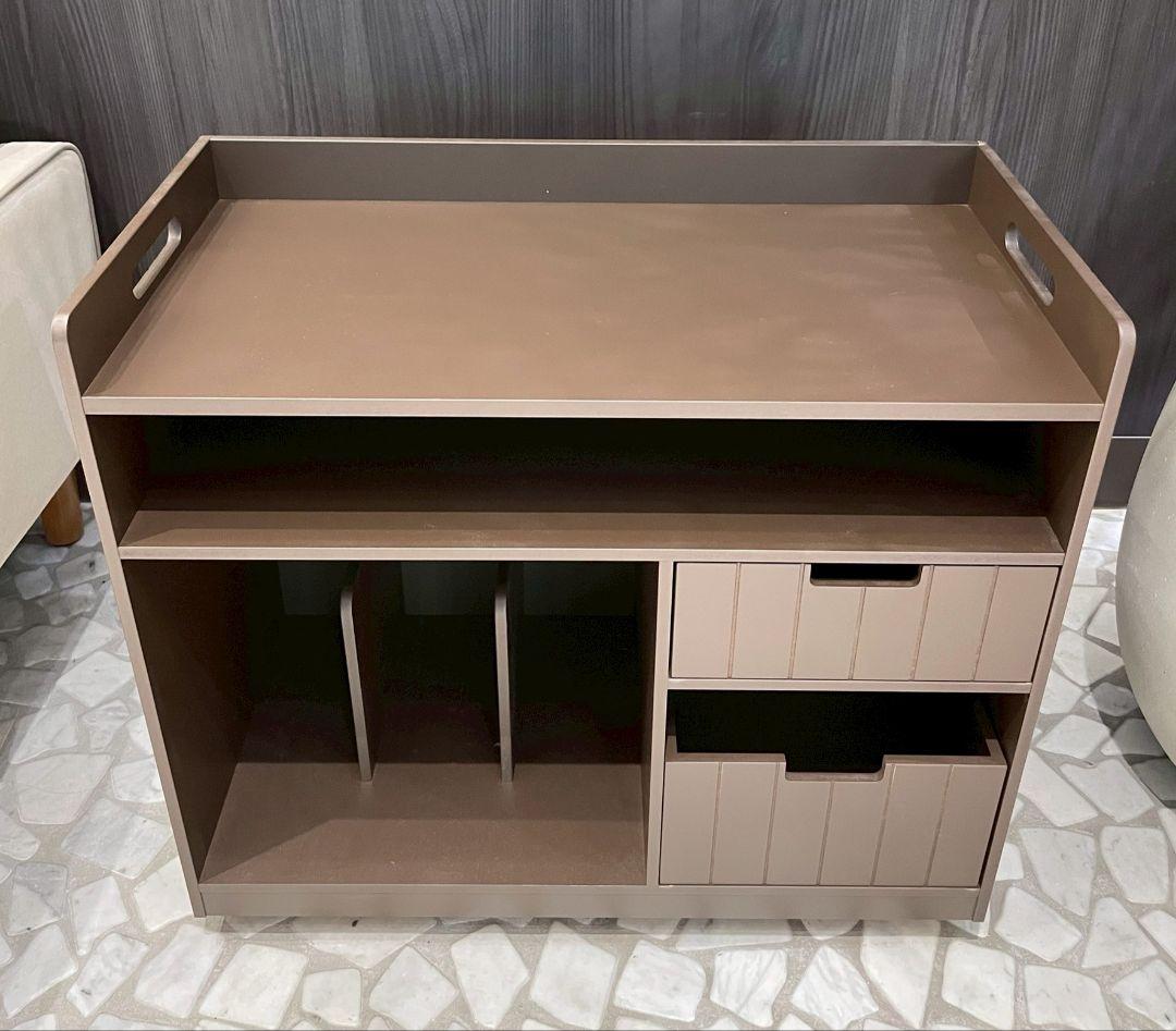 エステ、リビング、キッチン収納 キャスター、収納付き