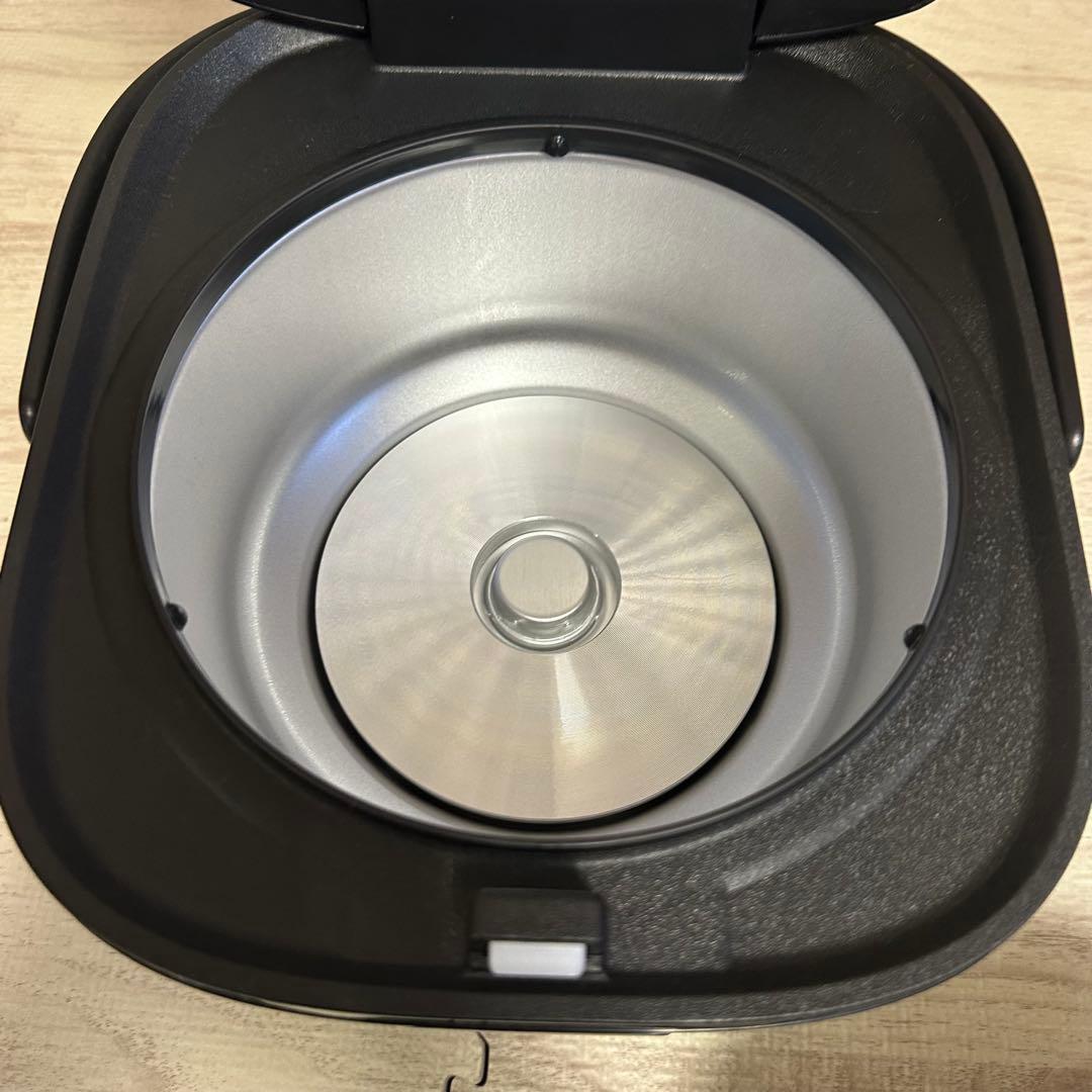 2025年製 TIGER マイコンジャー炊飯器　炊きたて　 JBS-B055