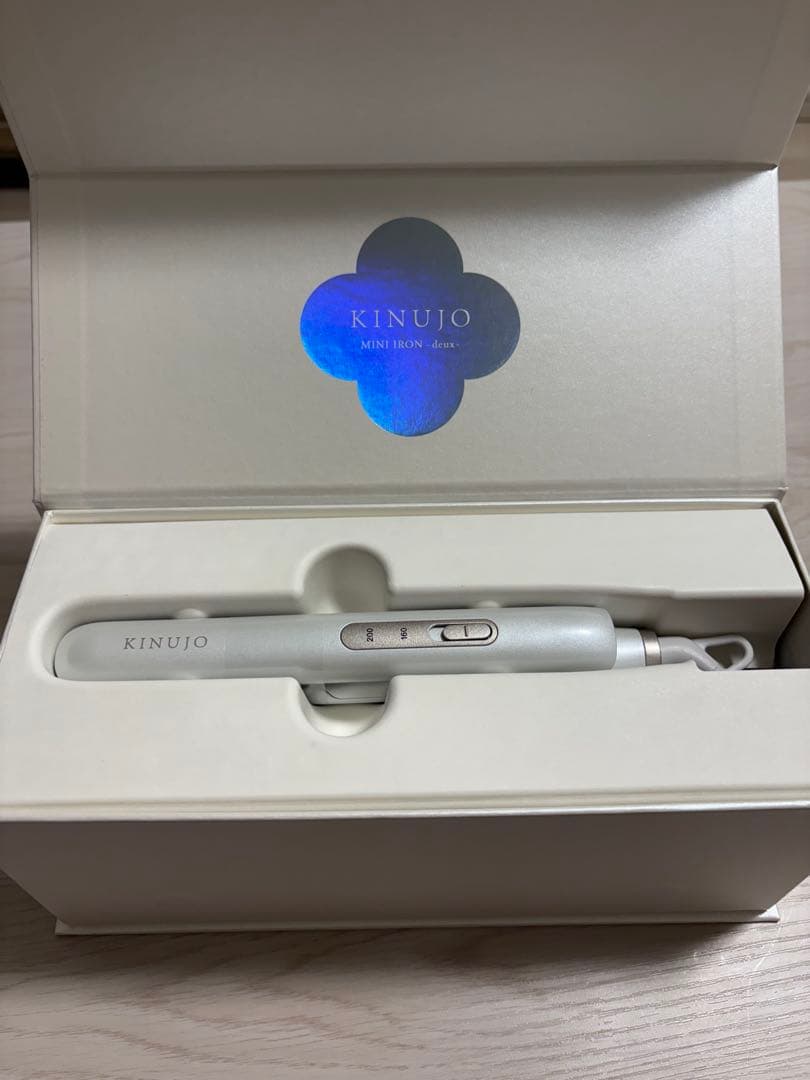 【美品】KINUIJO KM001 ストレートヘアアイロン