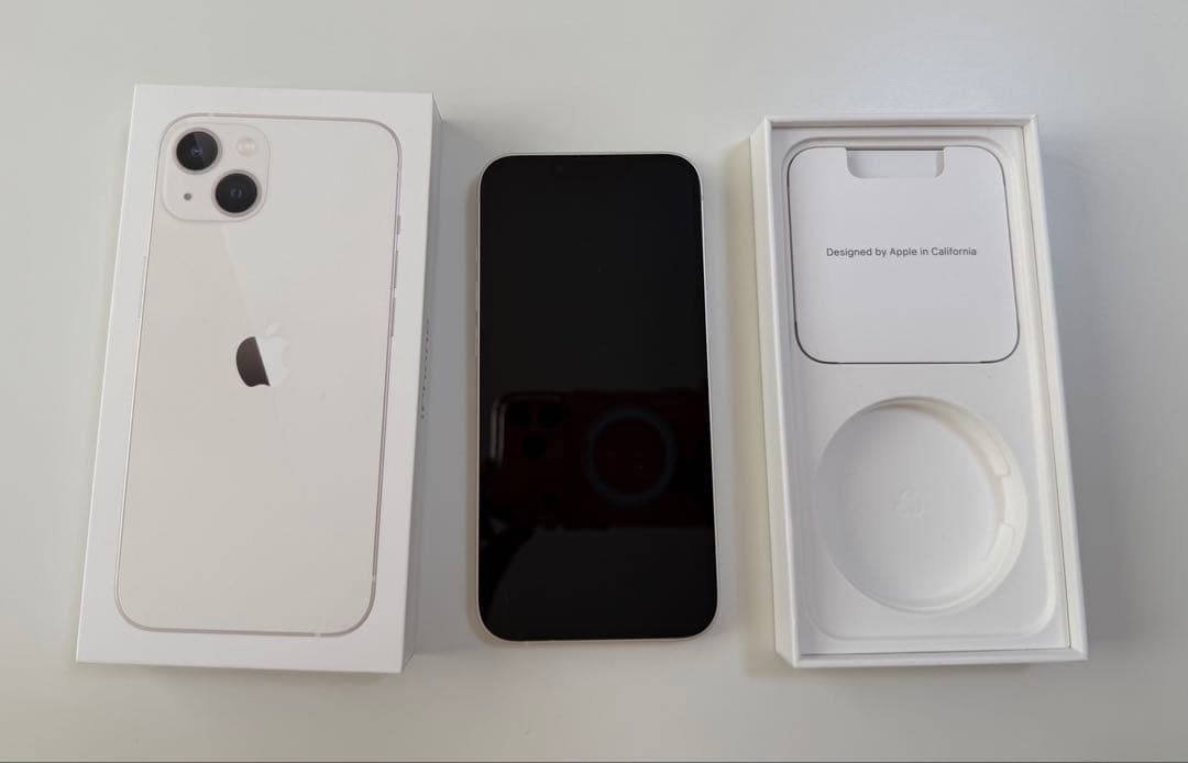 iPhone13 128GB 白 SIMフリー 箱あり 美品 バッテリー82%