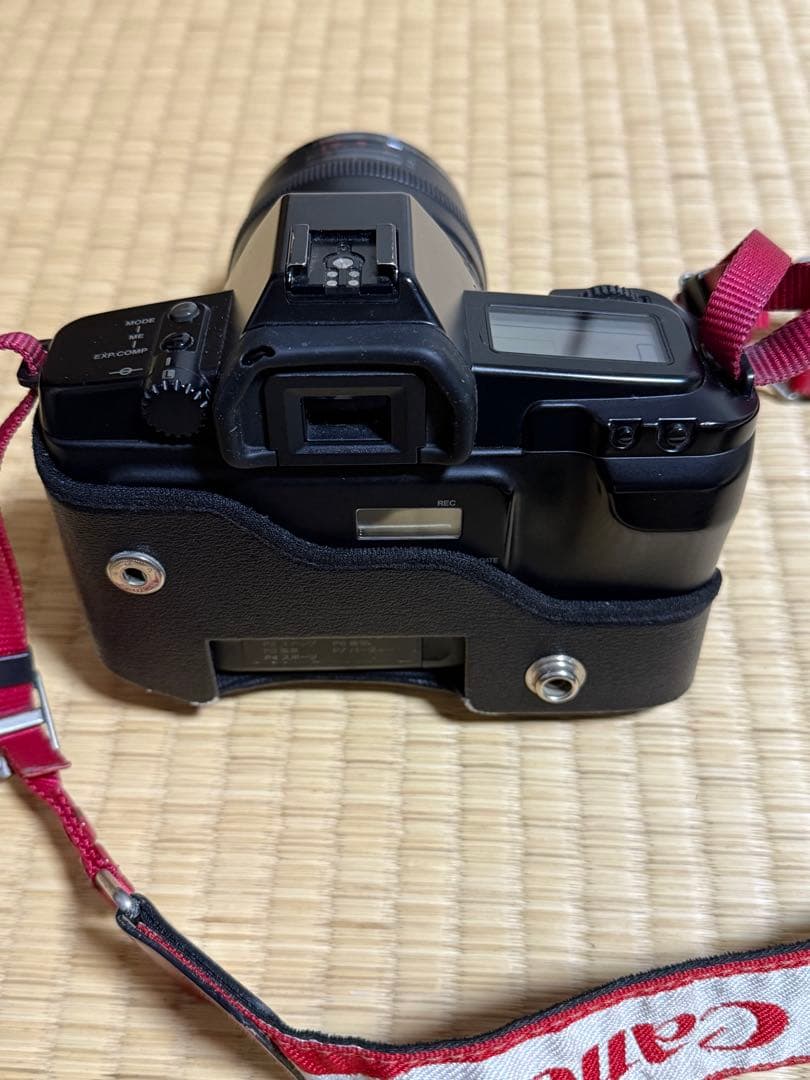 Canon EOS 35mm 一眼レフカメラ EFレンズ2本付き