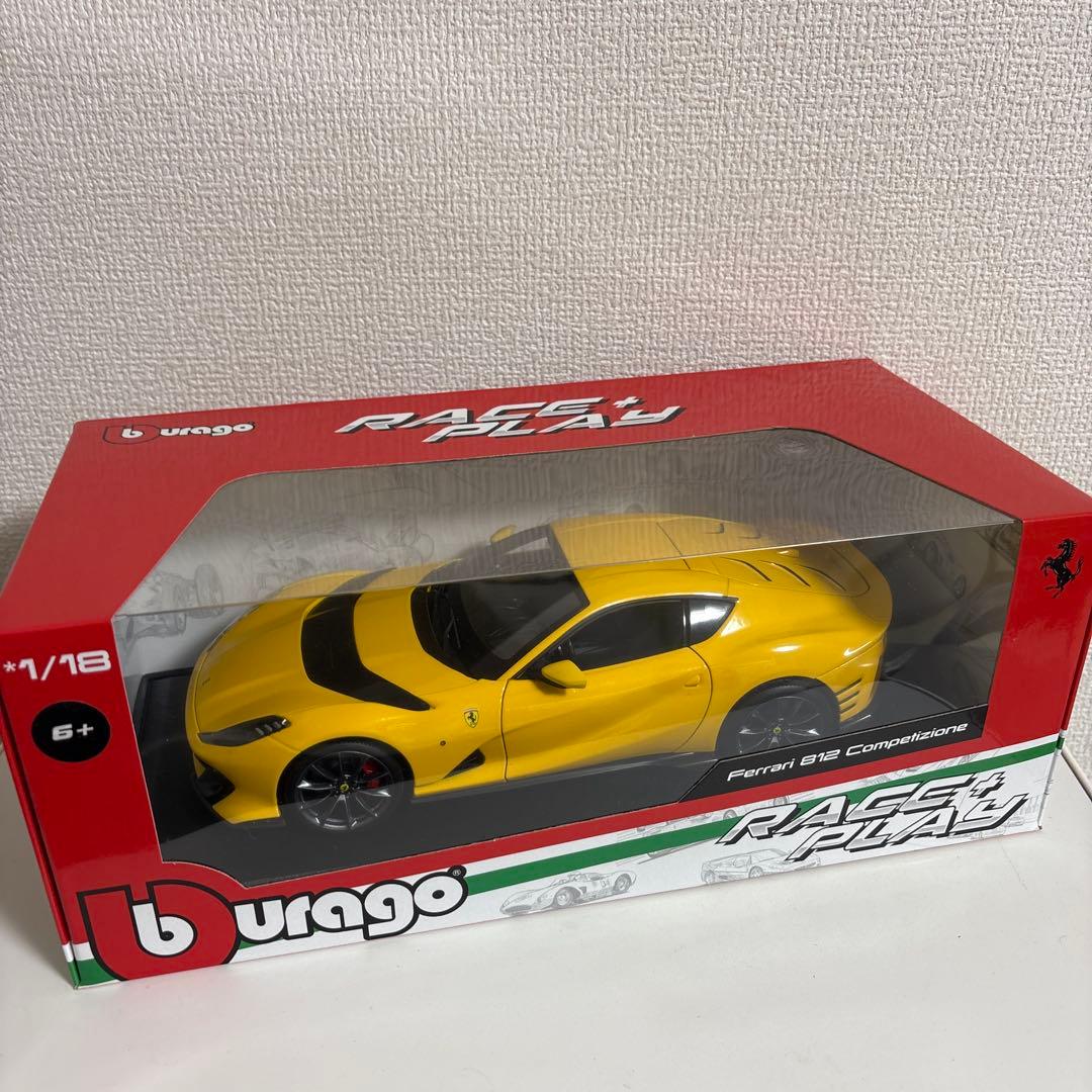 ブラーゴ 1/18 Ferrari 812 Competizione