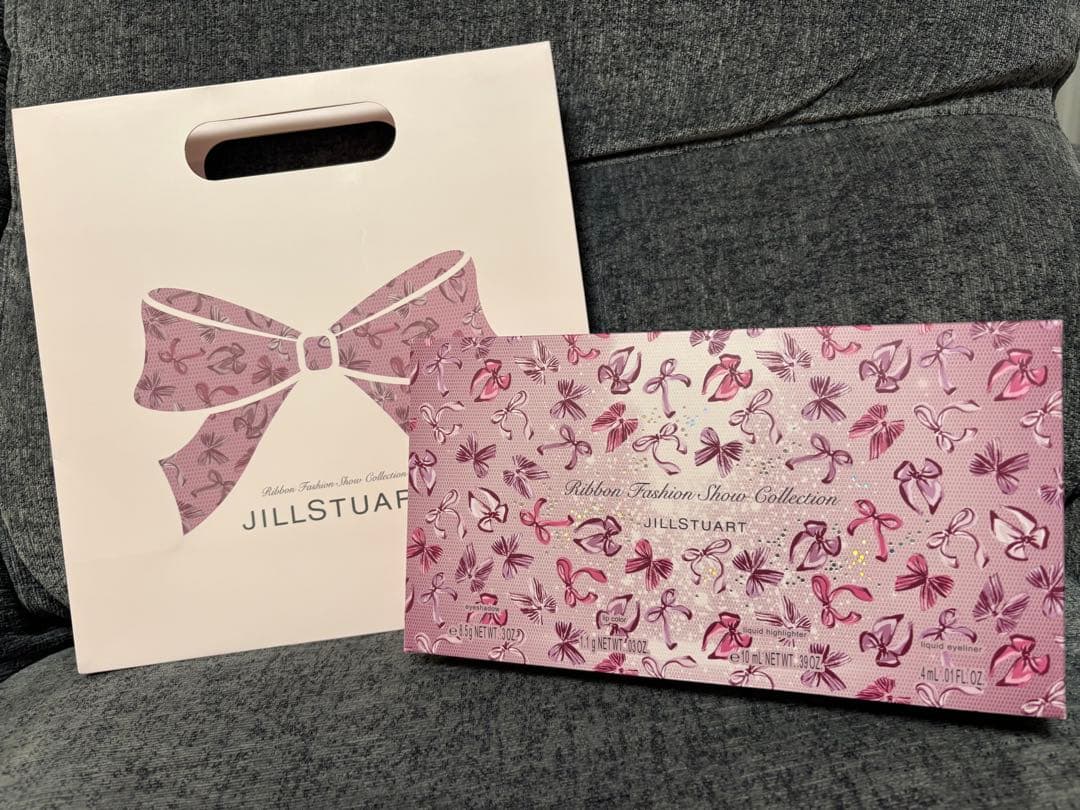 限定ショッパー付き　ジルスチュアート　クリスマスコフレ　2025