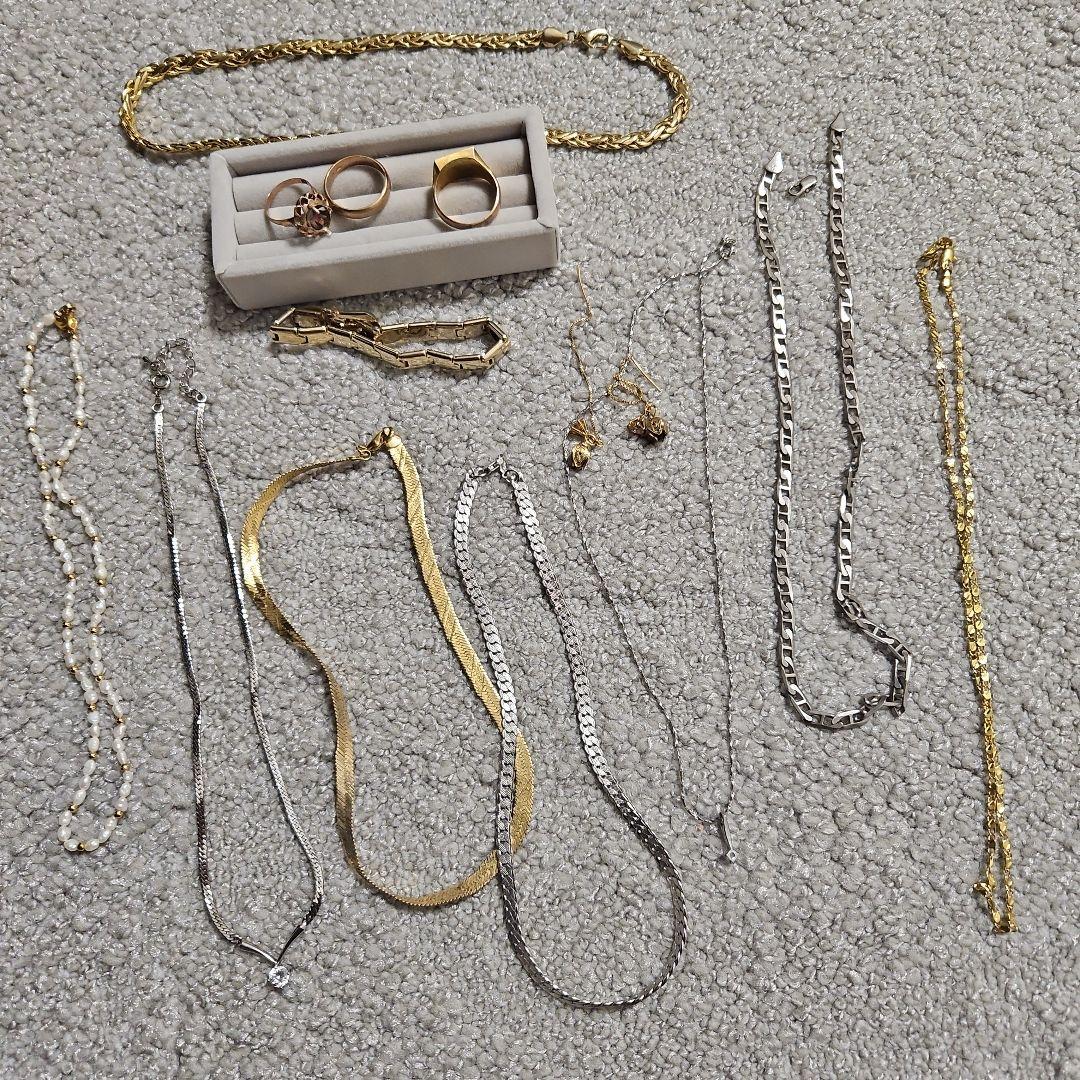 イミテーション　アクセサリーまとめ売り