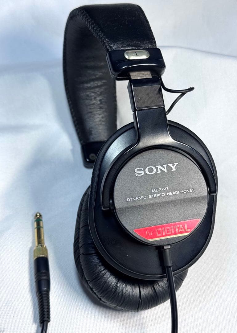 美品 SONY MDR V7 ヘッドホン 超レア 動作確認