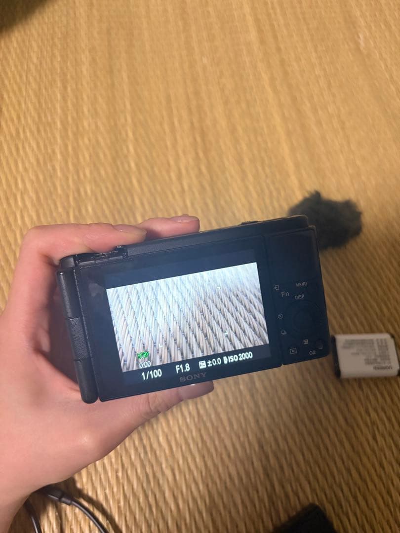 SONY ZV-1 本体＋バッテリー2個＋充電器／動作良好・少しキズあり