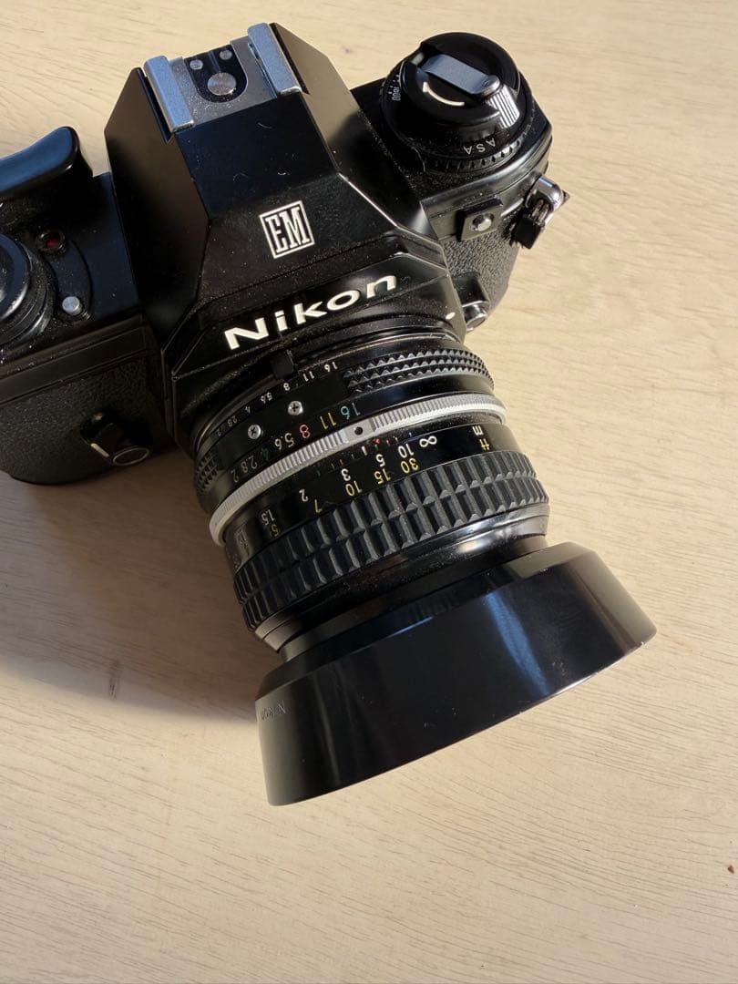 Nikon EM 一眼レフカメラ NIKKOR 50mmレンズ付き