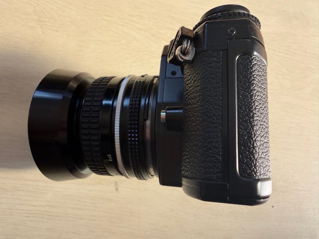 Nikon EM 一眼レフカメラ NIKKOR 50mmレンズ付き