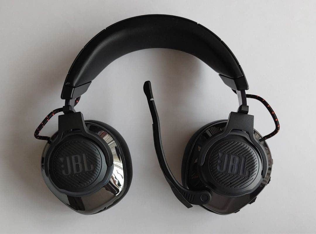JBL Quantum 800 ゲーミングヘッドセット