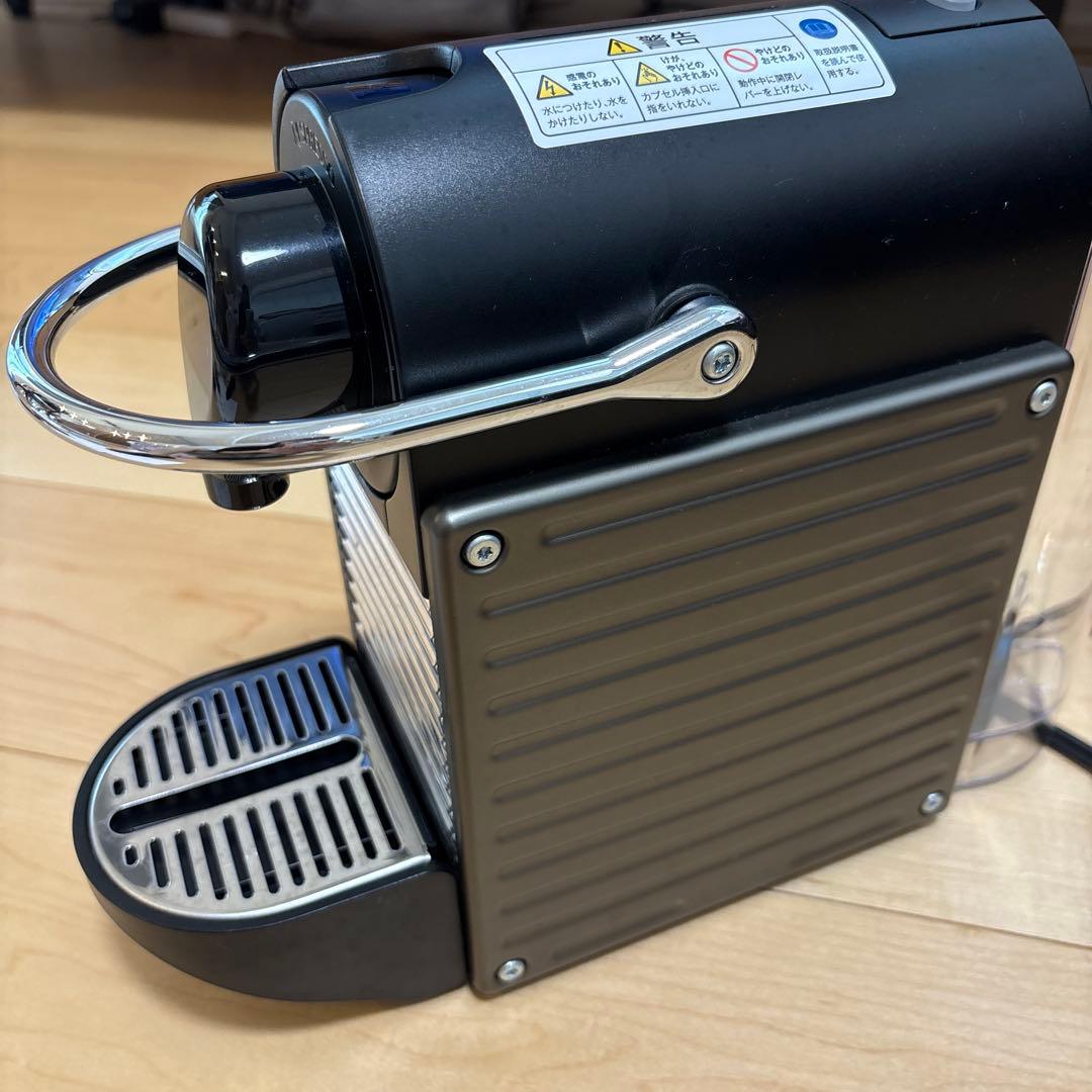 nespresso ネスプレッソ ピクシーツーチタン 2022年製