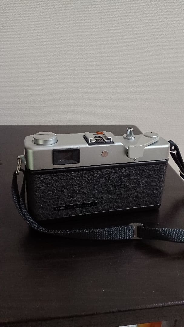 キャノン　カメラ　canodate E 7　レンズ付き