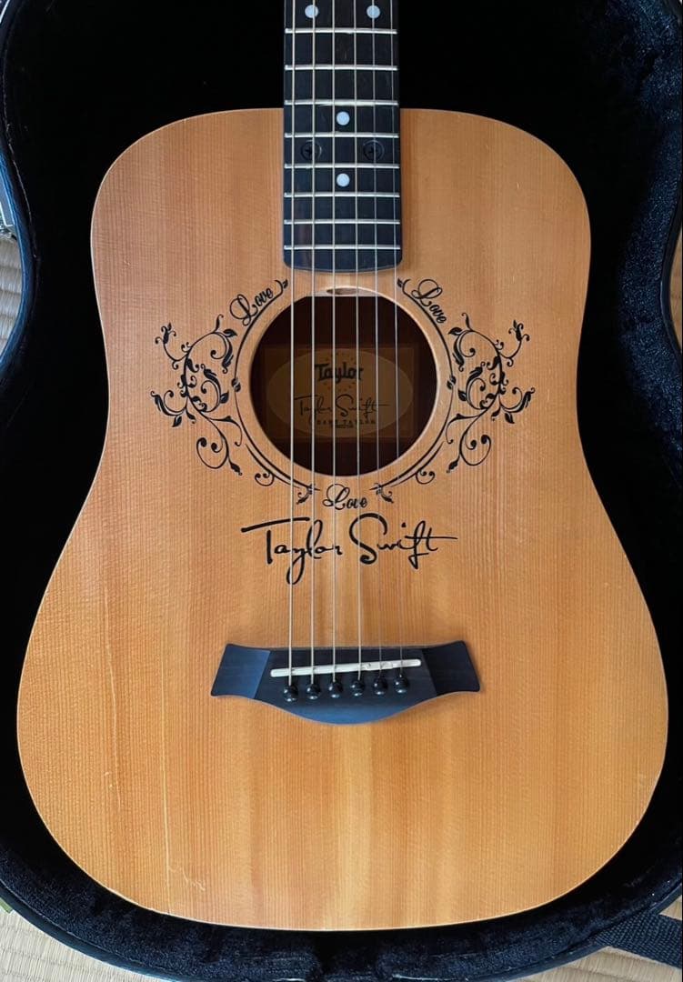 Taylor Swift シグネチャーアコースティックギター