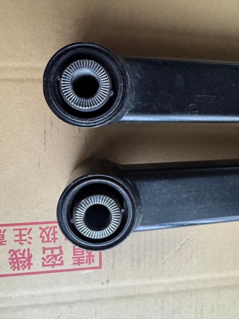 ラングラーJL MOPAR 2.0インチリフト フロントロアアーム