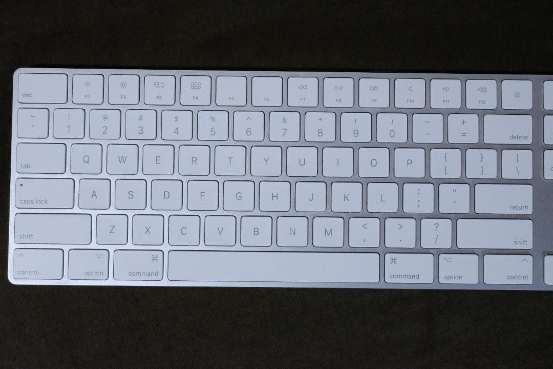 iMac2020,Retina5K,27 1TB SSD USキーボードマウス付