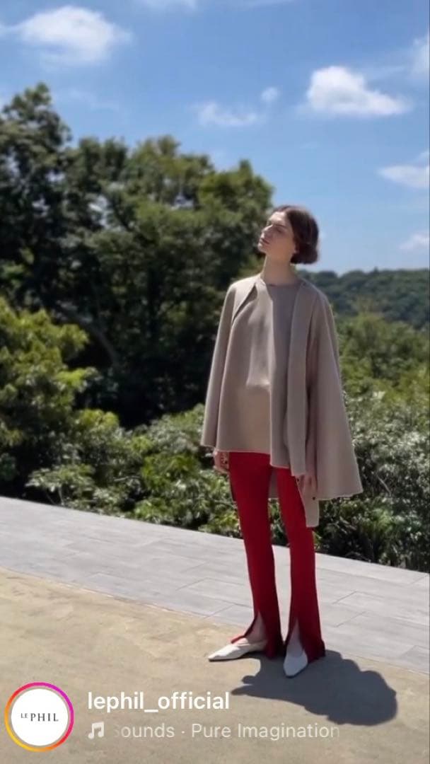 新品タグ付　LE PHIL ルフィル　ライトリバーケープ　定価¥69300