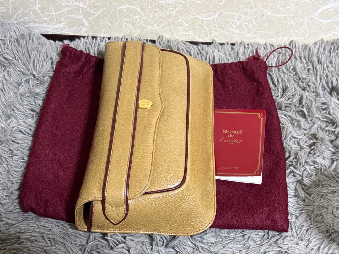 Cartier レザー クラッチバッグ ベージュ
