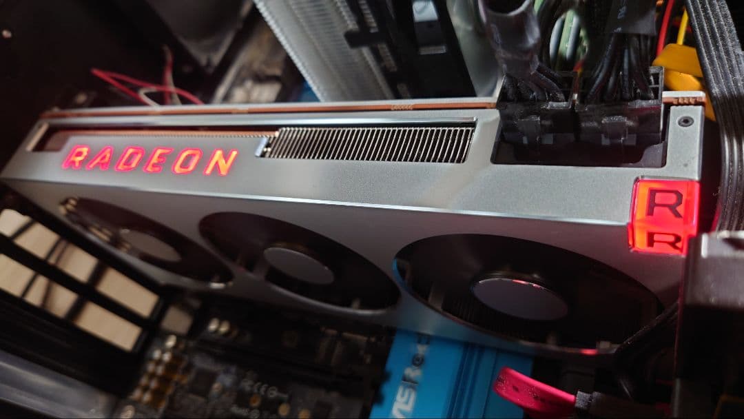 AMD Radeon VII 16GB グラフィックボード（×2枚）