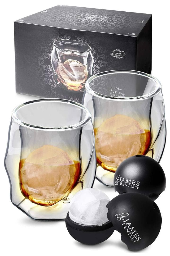 使い勝手の良い専用バケツと6枚の交換パッドが付いたフロアモップ