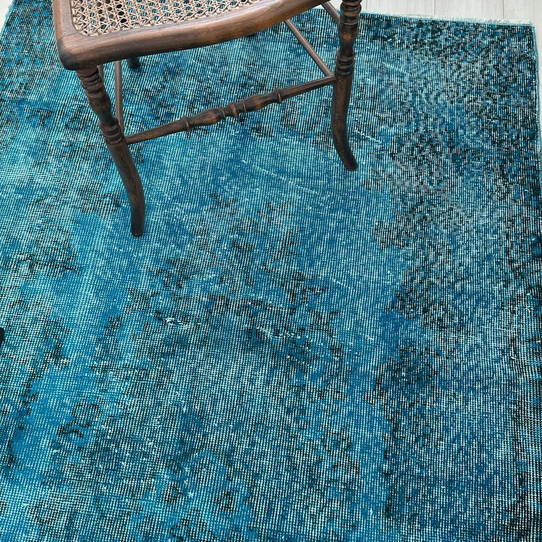 トルコ ヴィンテージラグ A56 ターコイズブルー コバルトブルー オーバーダイ